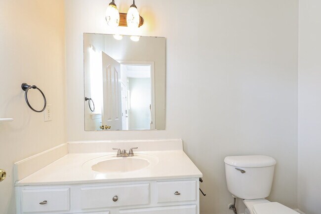 Building Photo - 11925 Misty Pine Ct