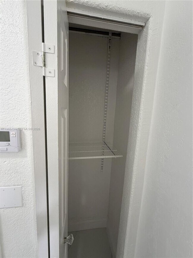 Building Photo - 16242 SW 42nd Terrace