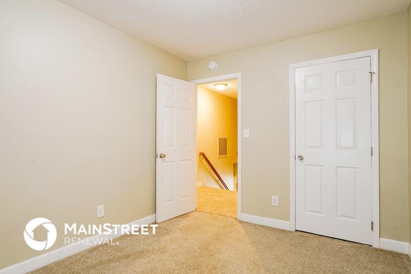 Building Photo - 3636 Meadow Creek Ln