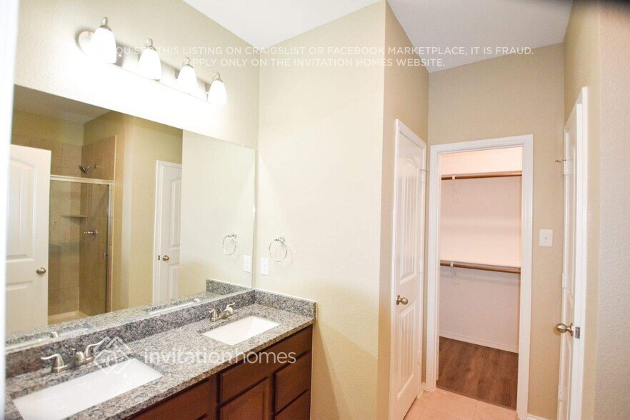 Building Photo - 2106 Slow Stream Dr