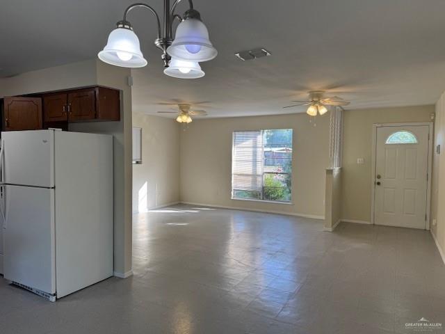 Building Photo - 18 Vista Chula St