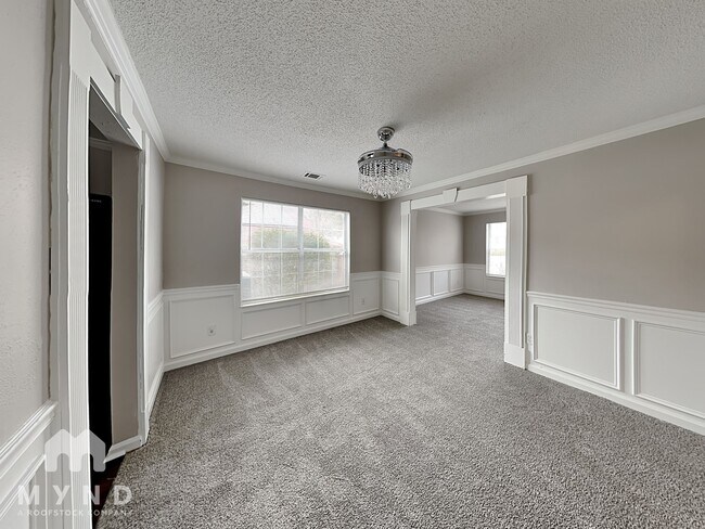 Building Photo - 2395 Raven Cir