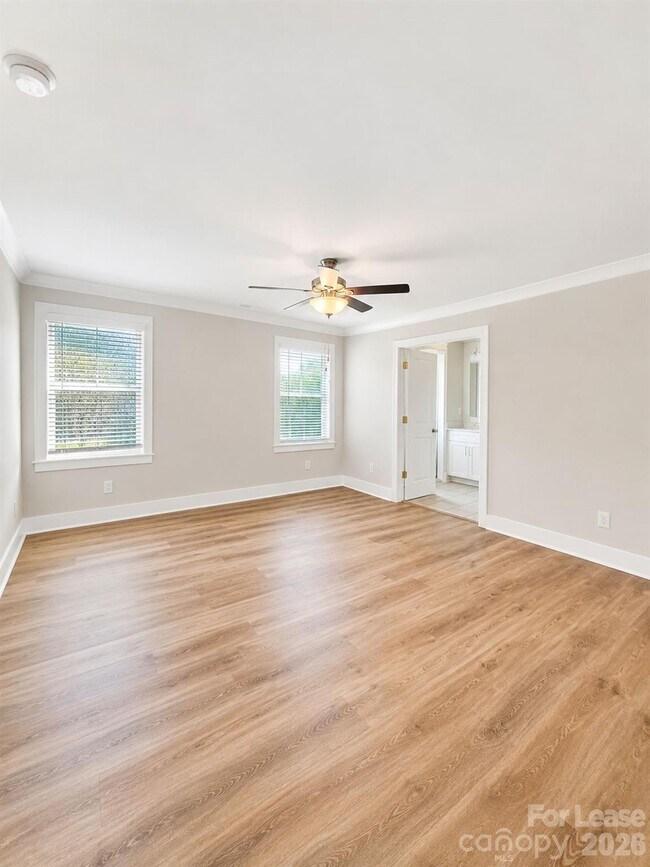 Building Photo - 4630 Dogwood Pl