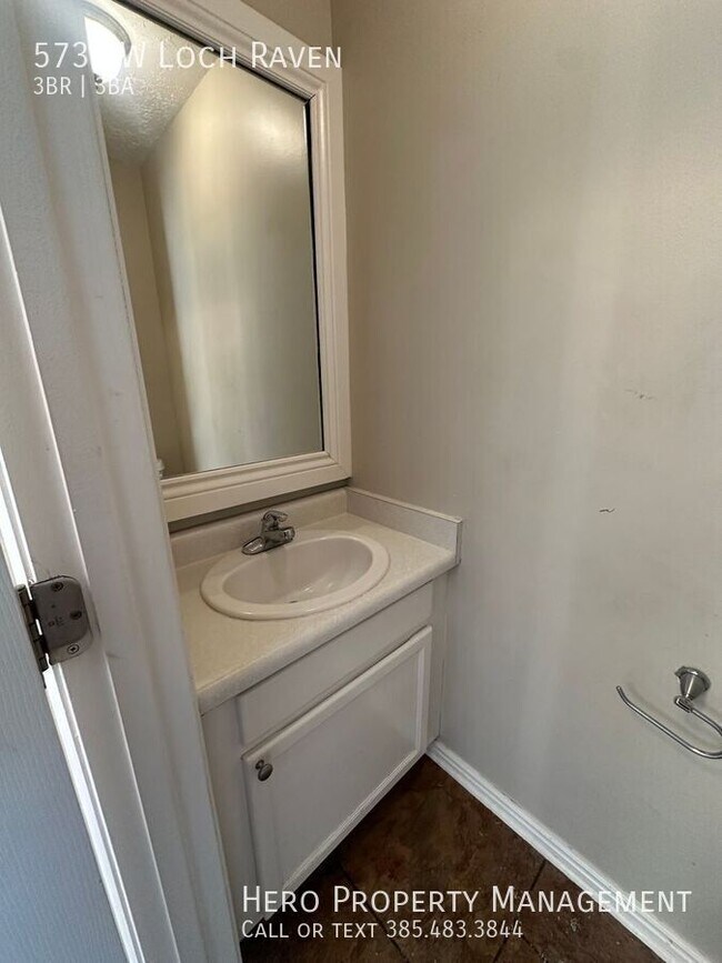 Building Photo - 5736 Loch Raven Ct