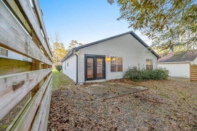 Building Photo - 4517 Eltham Park