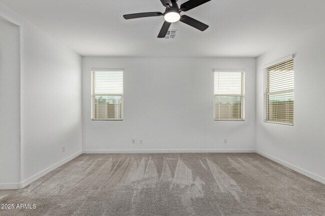 Building Photo - 4942 N 194th Dr