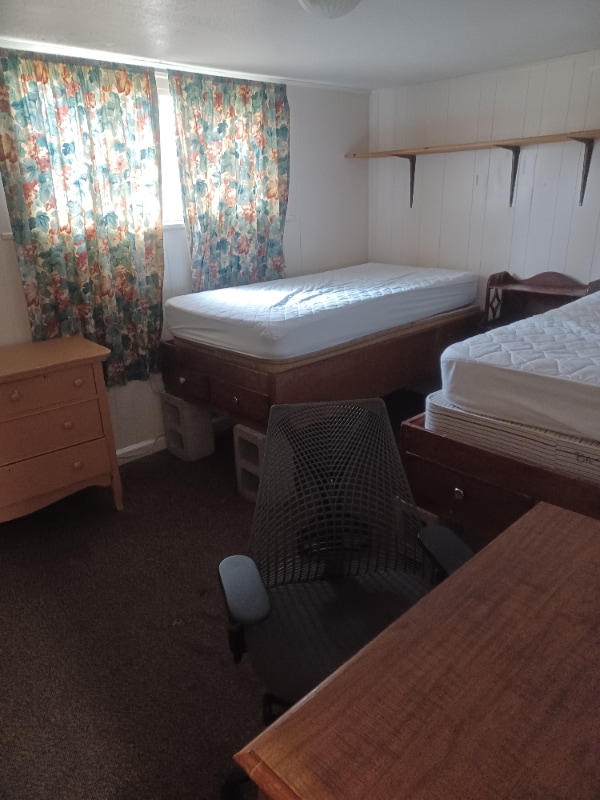 Building Photo - 748 N 700 E