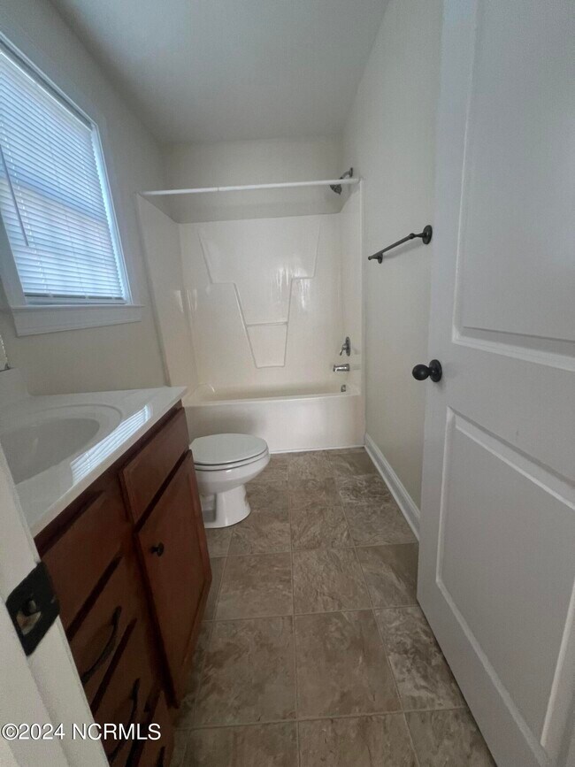 Building Photo - 3894 Granada Dr