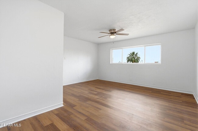 Building Photo - 2413 Copper Ave