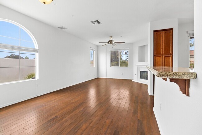 Building Photo - 308 Island Way