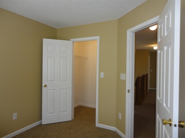 Building Photo - 15318 Ten Point Dr