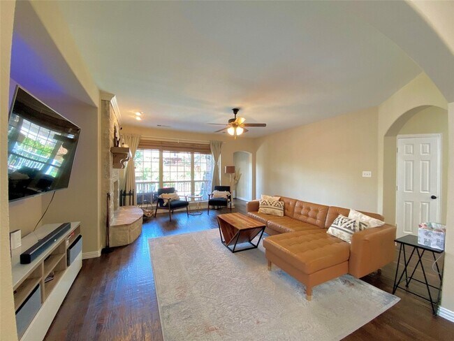 Building Photo - 1150 Amy Dr