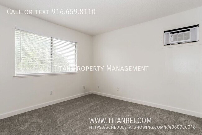 Building Photo - 770 Carro Dr
