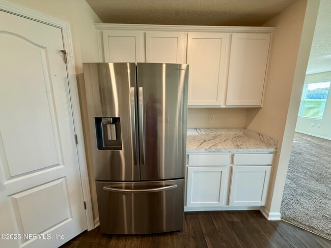 Building Photo - 3541 Lawton Pl