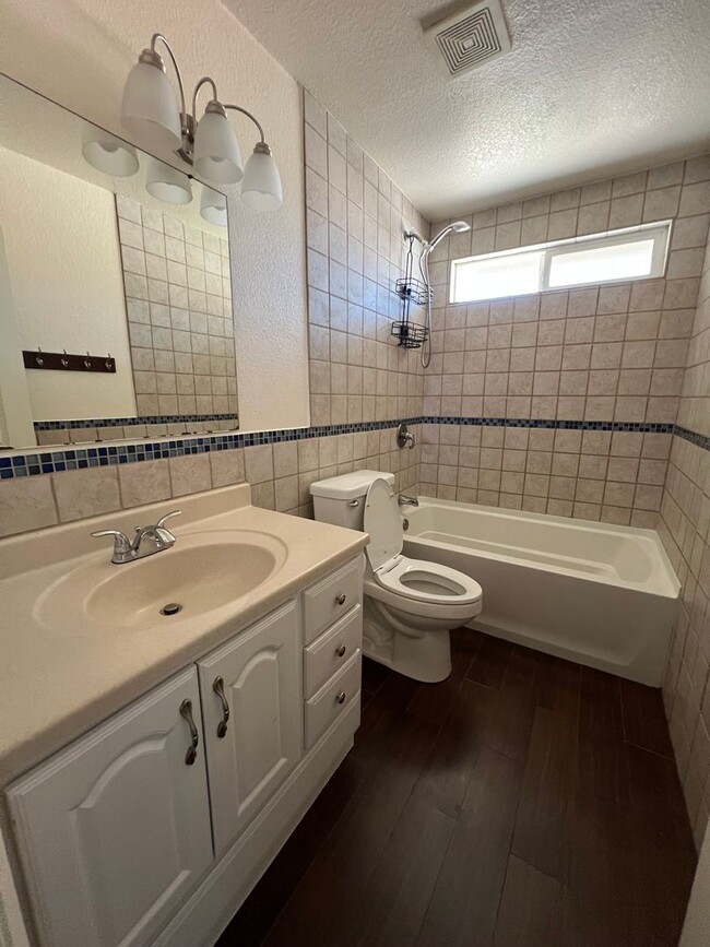 Building Photo - (APPLICATION PENDING) Beautiful Rancho Vis...