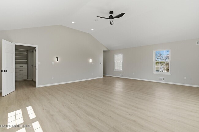 Building Photo - 821 Bunnell St