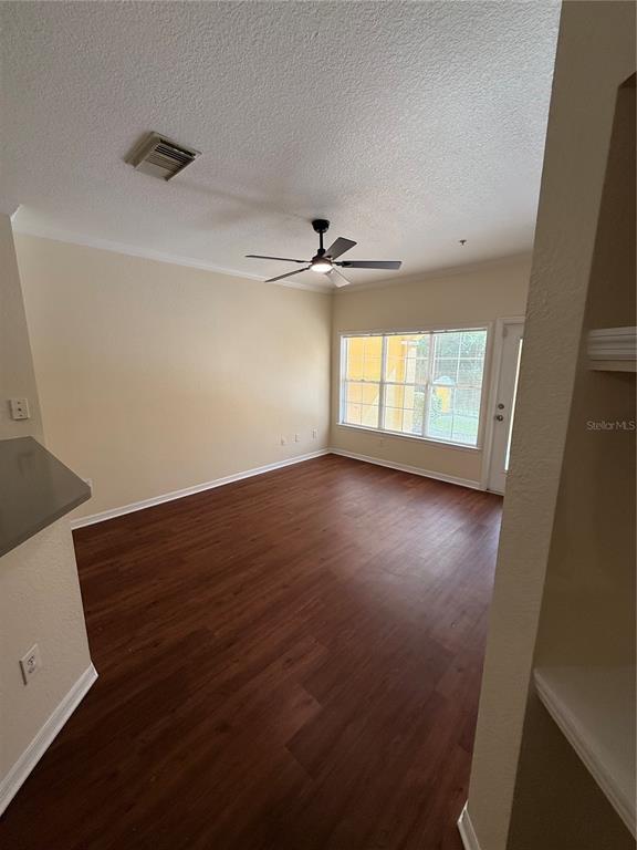 Building Photo - 3593 Conroy Rd