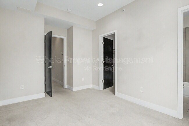 Building Photo - 5737 W 17th Ave