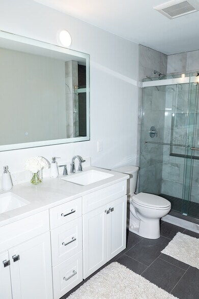 Building Photo - 30 Cate St