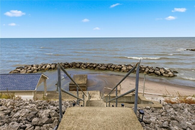 Building Photo - 28838 Lake Rd