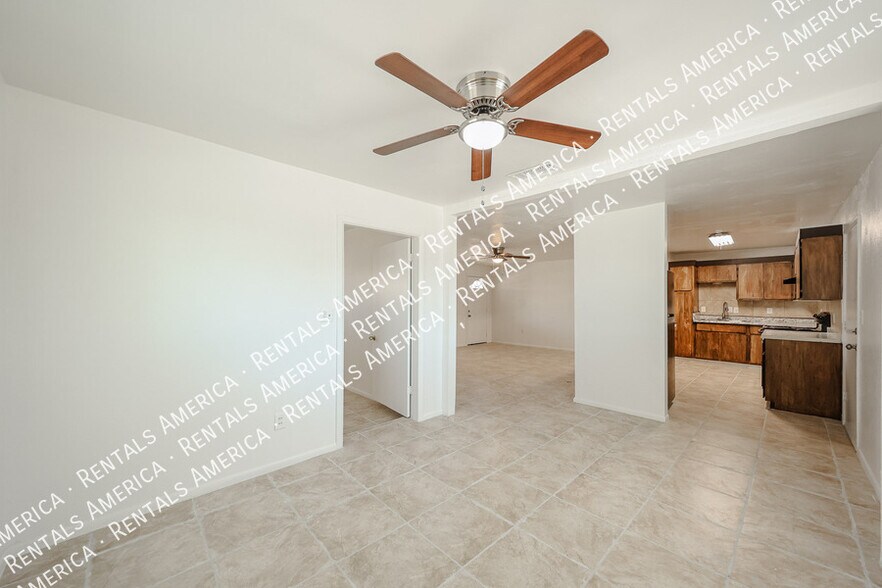 Building Photo - 410 N Ironwood-