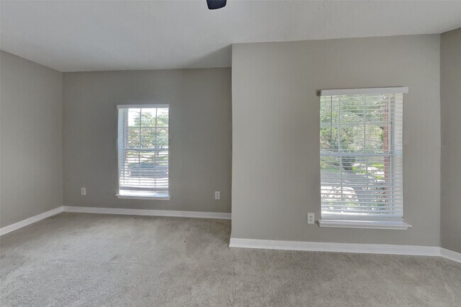 Building Photo - 14918 Laytham Ln