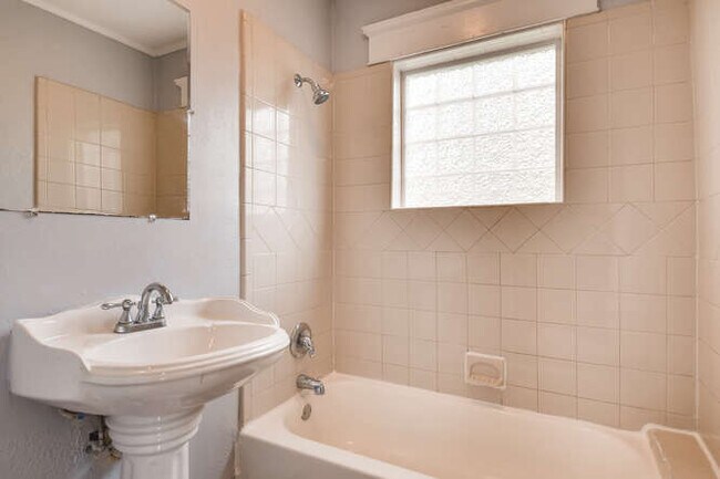 Building Photo - Priced Below Market Rate