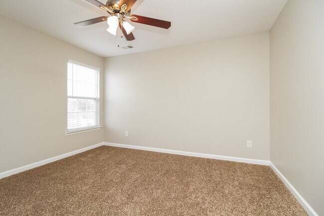 Building Photo - 2716 Bison Ct