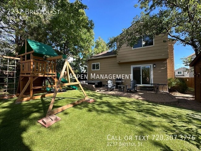 Building Photo - 2237 Bristol St