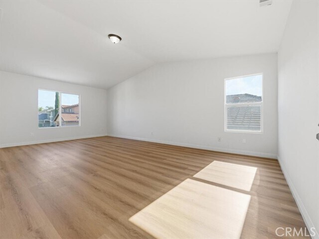 Building Photo - 2775 S Buena Vista Ave