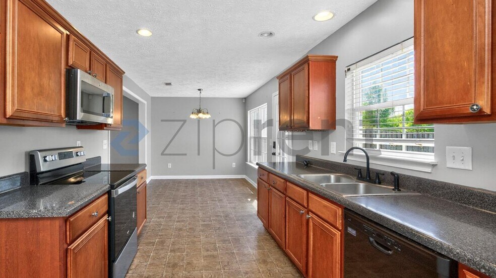 Building Photo - 4041 Sequoia Trail