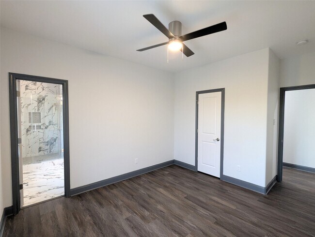 Building Photo - 1028 Francis Dr