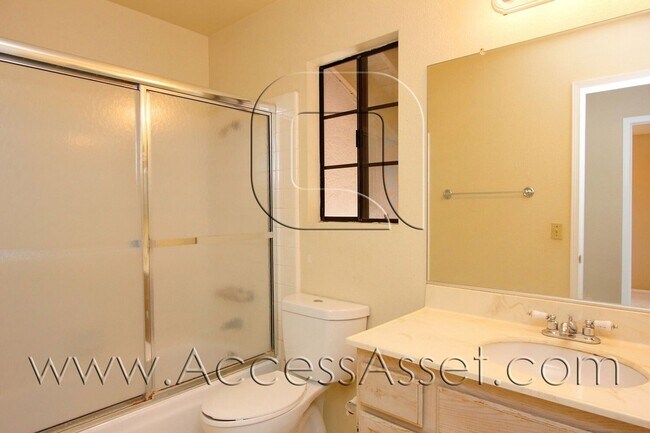Building Photo - Beautiful 4 Bed/3 Bath Home In Murrieta!