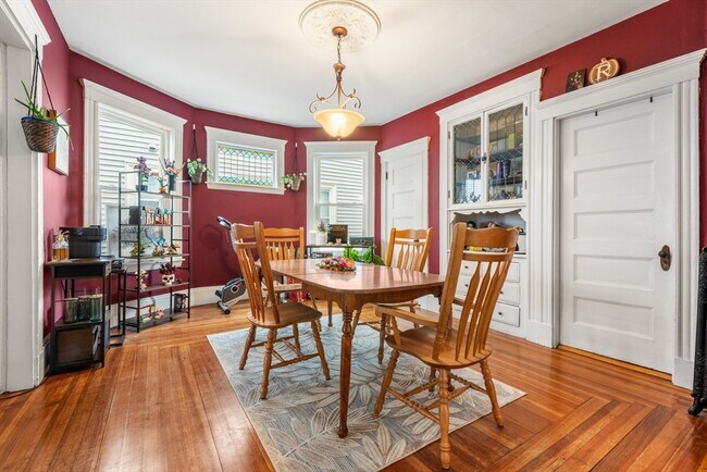 Building Photo - 21 Thornley St