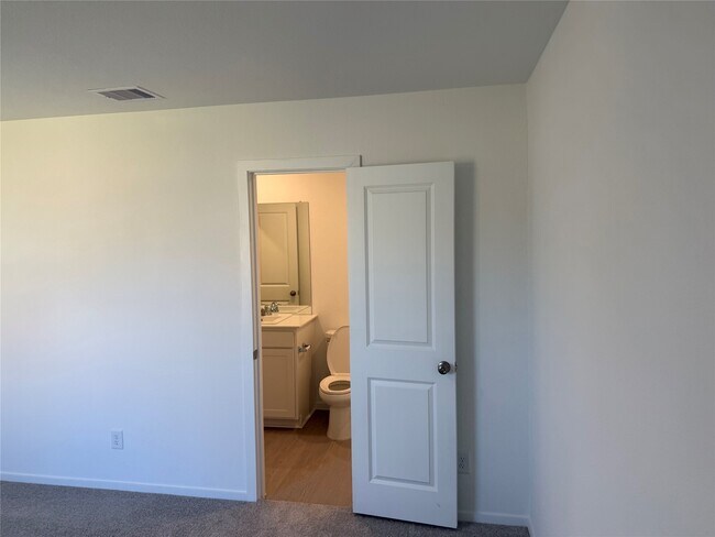 Building Photo - 1646 Gardenia Grv Ln