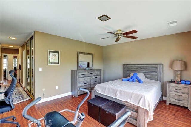 Building Photo - 5625 Vía Junipero Serra