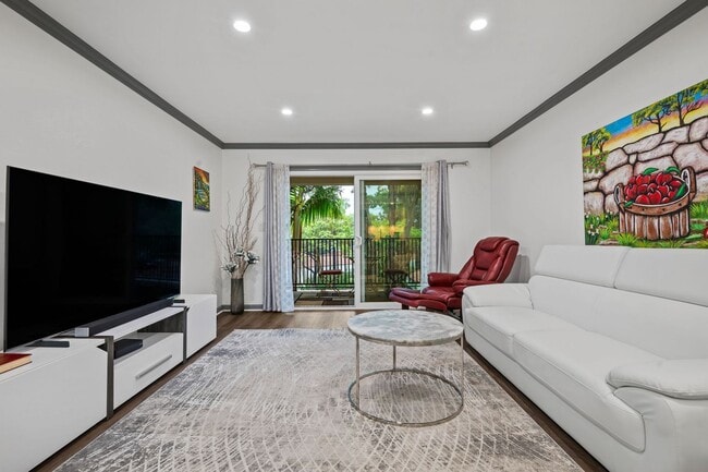 Building Photo - Fully Furnished 1BR/1BA – Top-Floor El Escorial Villa at East Beach