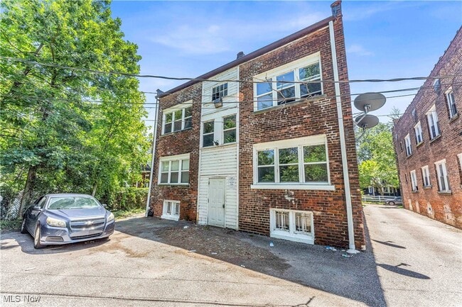 Building Photo - 13605 Othello Ave