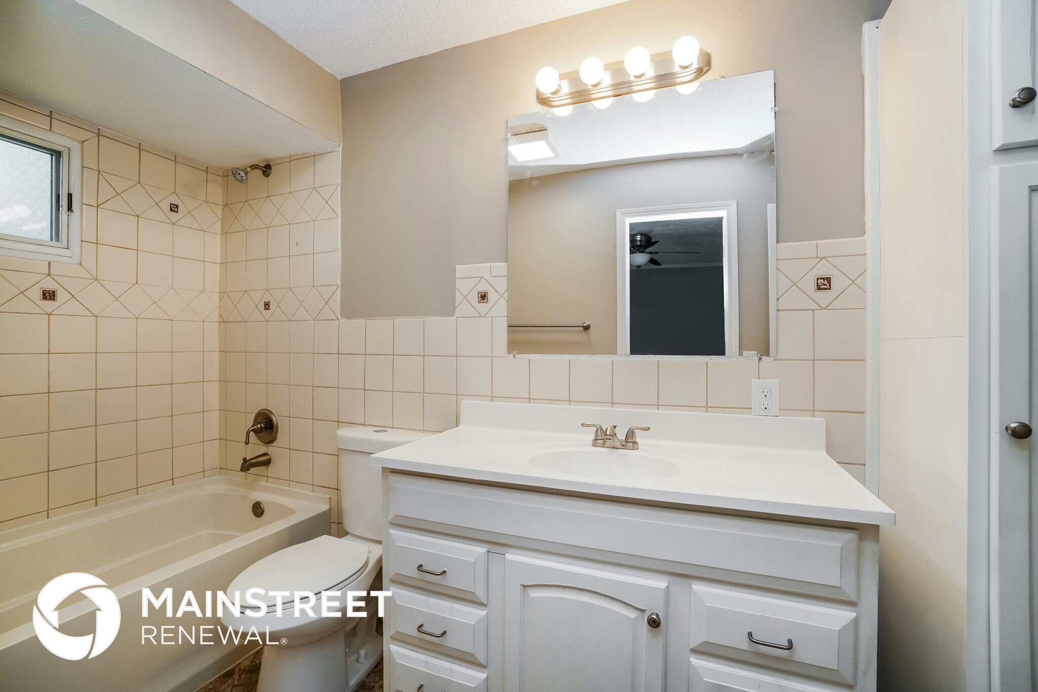 Building Photo - 171 Parkview Dr