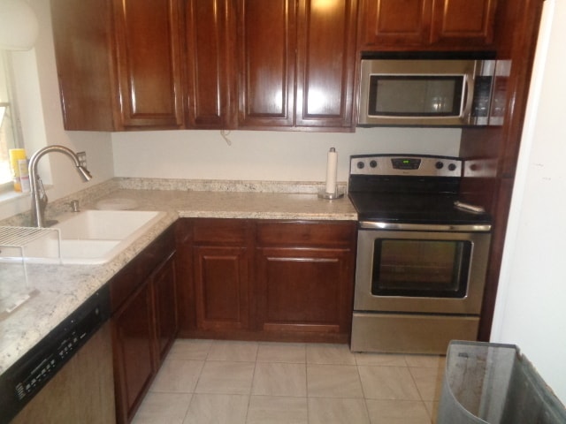 Building Photo - 8362 Cristobal Cir