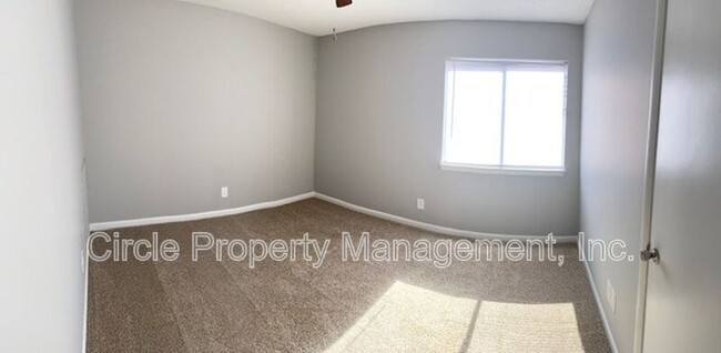 Building Photo - 2021 Highridge Dr SW