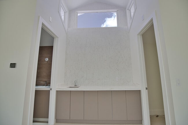 Building Photo - 13064 Via Flavia