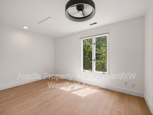 Building Photo - 11107 Gambel Oak Cir