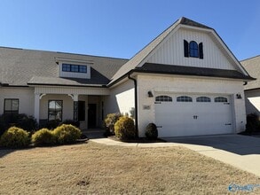 Building Photo - 445 Legend Oak Way SW