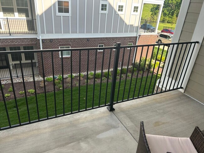 Building Photo - 4000 Shadow Green Dr