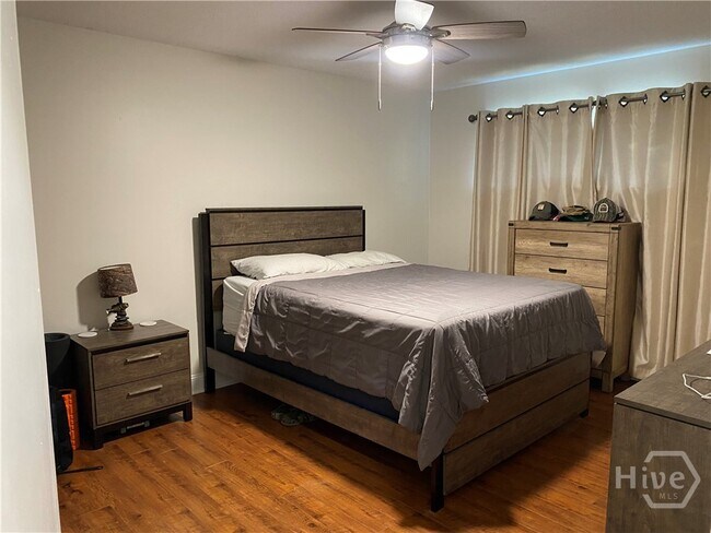 Building Photo - 311 Brady St