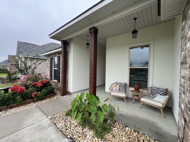 Building Photo - Spacious 5 Bedroom Home in Lake Haven – Zachary, LA