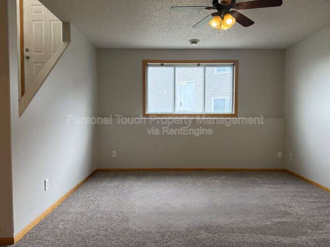 Building Photo - 1143 39th Ave S