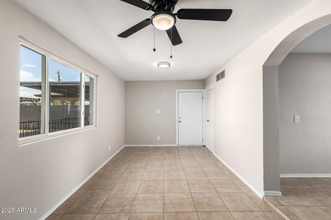 Building Photo - 3020 W El Caminito Dr