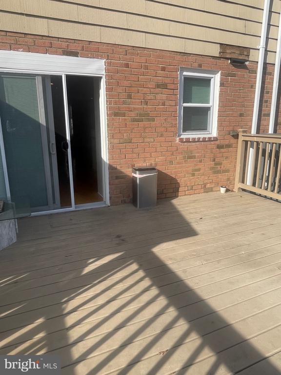 Building Photo - 7814 Saturn Pl